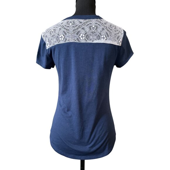 Knot front short sleeve lace back small top - Picture 3 of 6